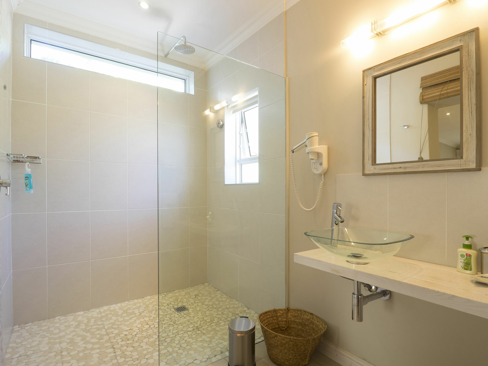 Bahari Beach House Plettenberg Bay Eksteriør billede
